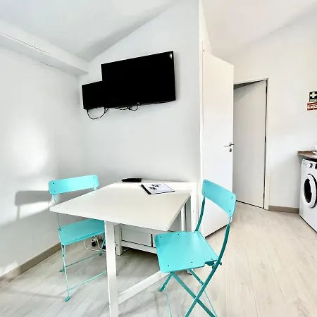 Apartments Center Alfama I شقة *
